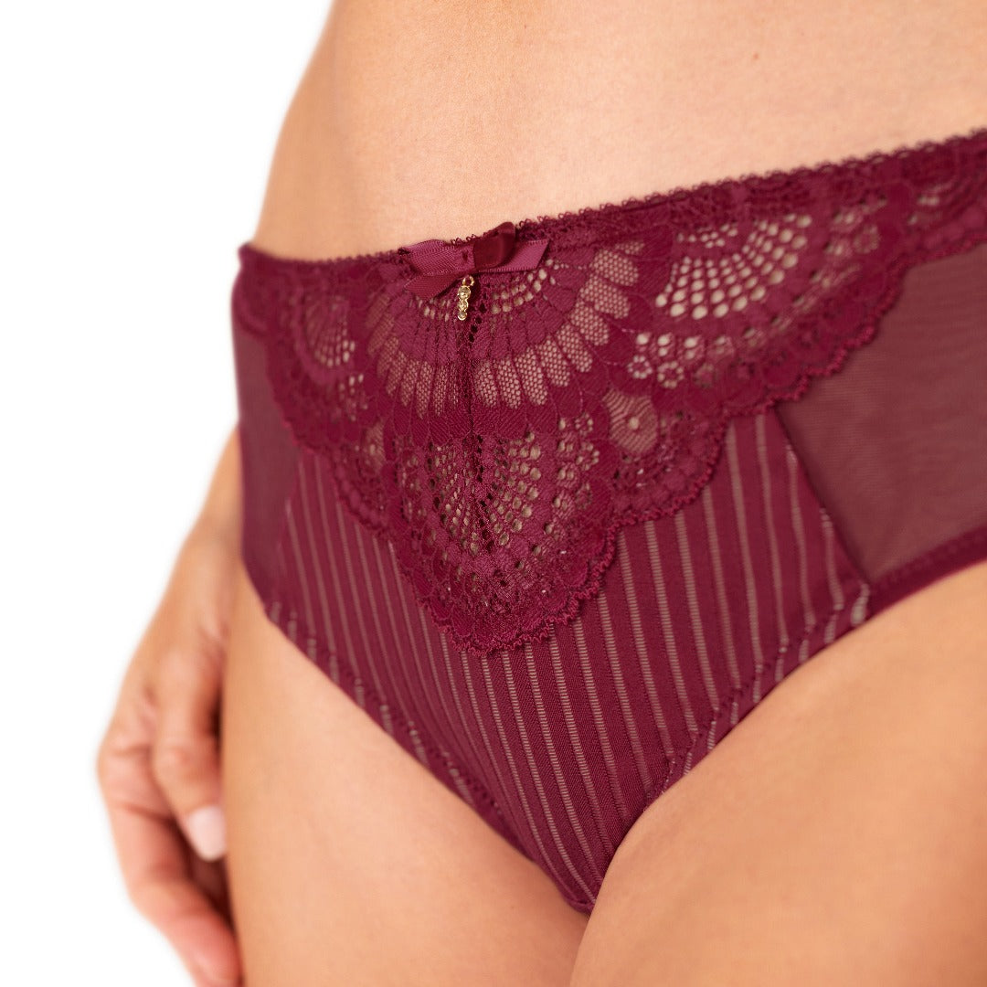 Amoena Karolina Panty – Crimson Lingerie