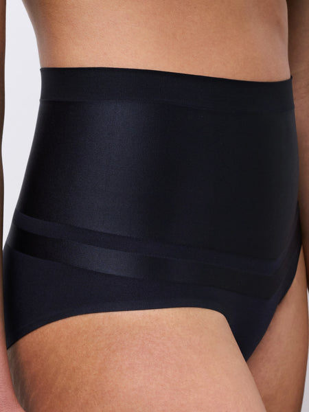 Chantelle Brilliant Shaping Smoothing Full Brief