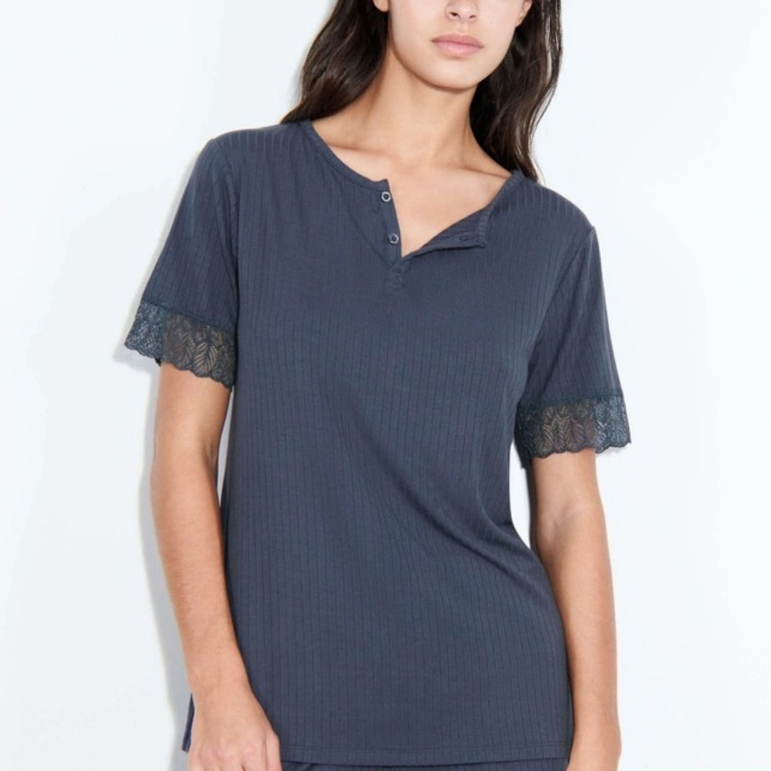 Femilet Laurel Short Sleeve Top