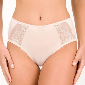 Dominique, Women's Underwear for Any Occasion